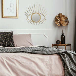 Nestique Glam Eye Accent Mirror