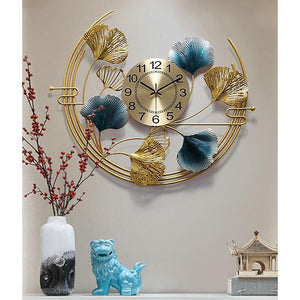 Nestique Metal round Wall Clock